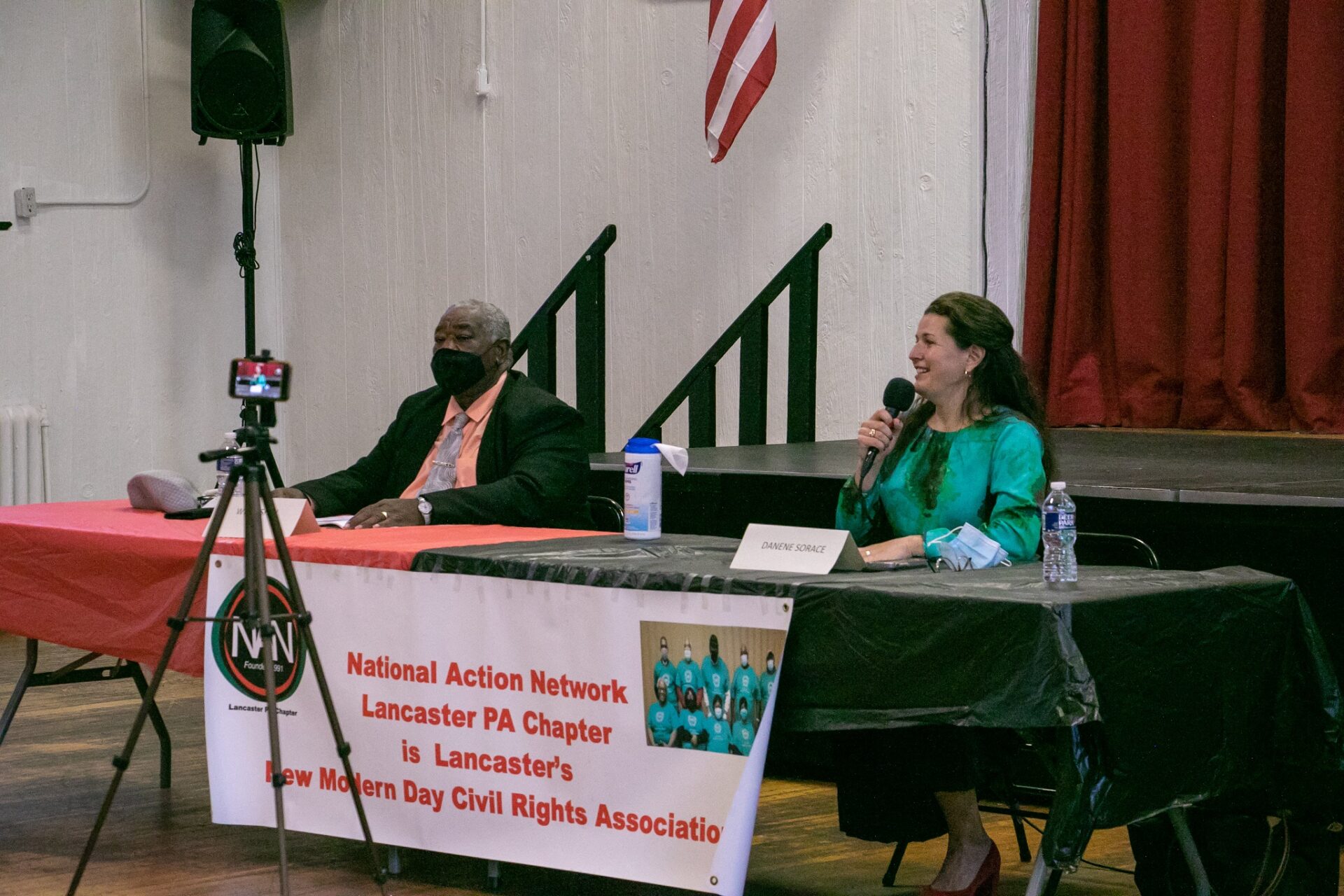 Mayoral candidates Willie E. Shell Sr. and incumbent Danene Sorace take part in a forum at Crispus Attucks Community Center on Thursday, Oct. 14, 2021. (Photo: Brian Nguyen | CAP Lancaster) 